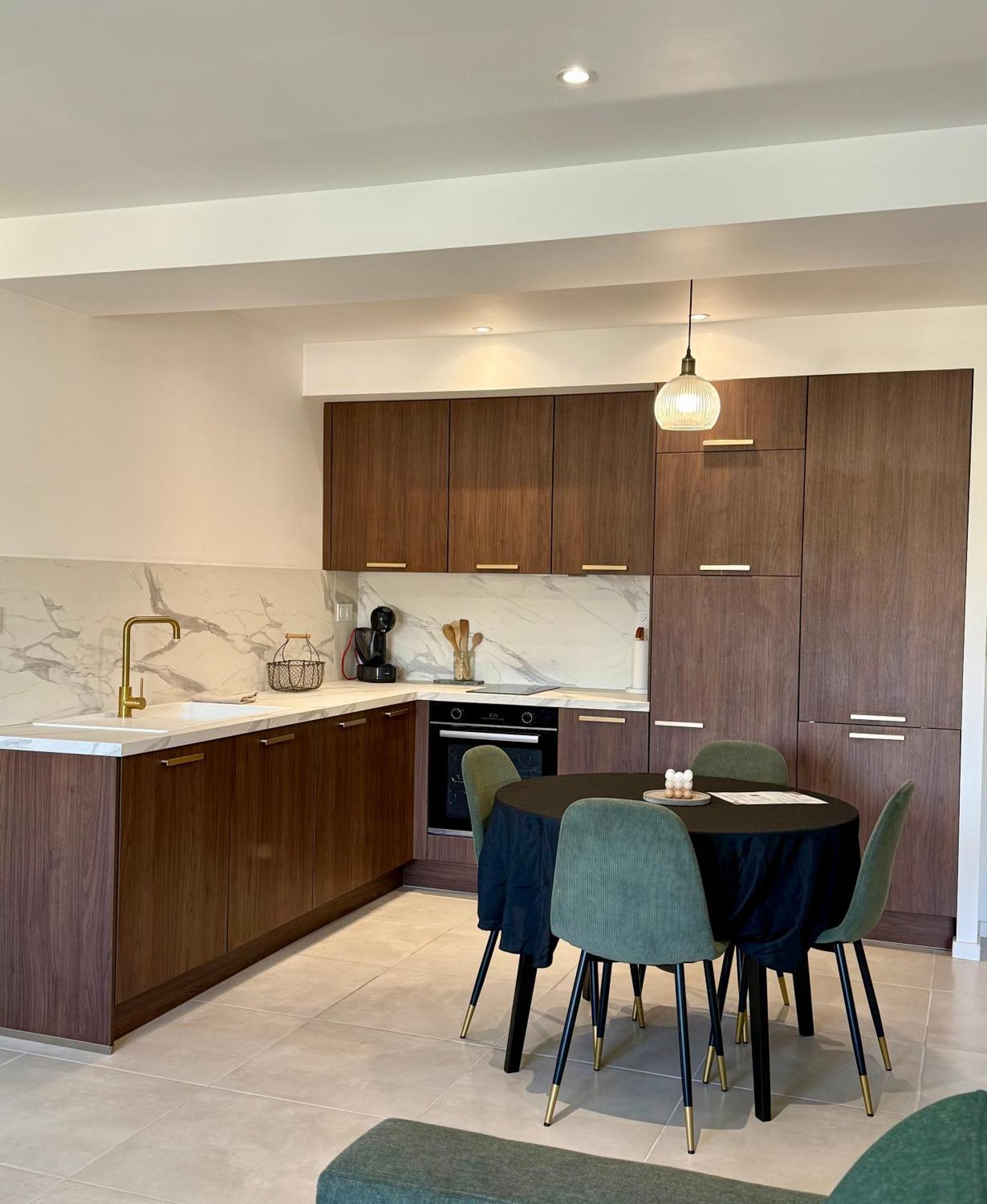Appartement Neuf Contemporain ルルド エクステリア 写真